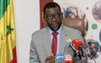 Ndiaganiao : le ministre Alioune Dione remet des attestations et du matériel de saponification à 300 femmes