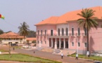Guinée-Bissau: l'étau se resserre autour du gouvernement déchu