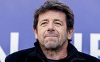 France: le chanteur Patrick Bruel en garde à vue dans le cadre d'une enquête pour violences sexuelles