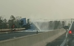 Diamniadio : la circulation sur l’autoroute à péage paralysée par un camion-citerne en feu