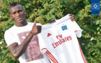 Après avoir traversé la méditerranée : Bakery Jatta, un réfugié gambien signe au Hambourg SV
