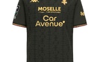 Le FC Metz dévoile son maillot : Une nouvelle tunique pour honorer les légendes sénégalaises du club