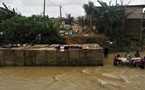 Intempéries au Cameroun : une femme enceinte meurt électrocutée lors de graves inondations à Douala