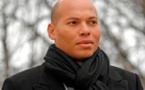 Libération "nébuleuse" de Karim Wade: la Cour suprême saisie, le FDVR porte plainte contre Macky Sall