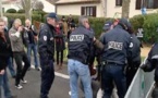 Paris: Une femme arabe brutalisée par les CRS