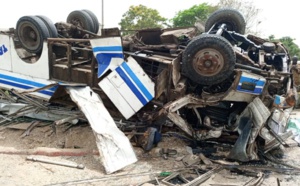 Accident tragique : Un bus "Tata" se renverse au rond-point EMG et fait 24 victimes