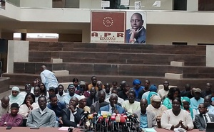 🛑 Direct : l’APR en conférence de presse après les accusations de Yassine Fall 