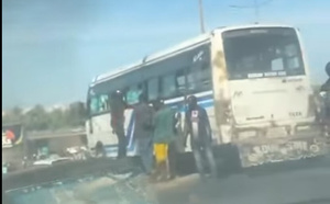 Patte d’Oie : un bus AFTU incendié après la mort d’un motocycliste