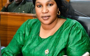 Rupture de jeûne au Palais : la députée Awa Sy règle ses comptes avec Diomaye et jure fidélité à Sonko