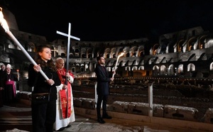 Chemin de Croix : Pape Léon XIV prie pour les opprimés, les prisonniers et les victimes des conflits