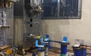 Kédougou : six personnes en garde à vue pour fabrication illicite de sachets d’eau et fraude documentaire