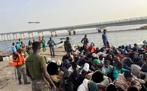 Foundiougne : la Marine nationale interpelle 127 candidats à l’émigration irrégulière