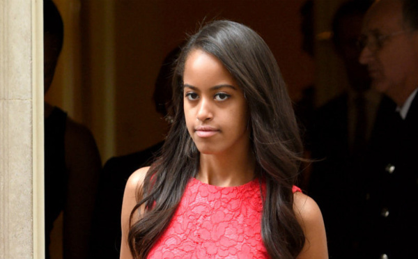 Vidéo-Malia Obama fait scan­dale en fumant un joint