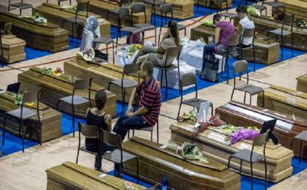 ​Journée de deuil national en Italie et premières funérailles