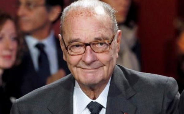 Jacques Chirac hospitalisé: ses proches inquiets