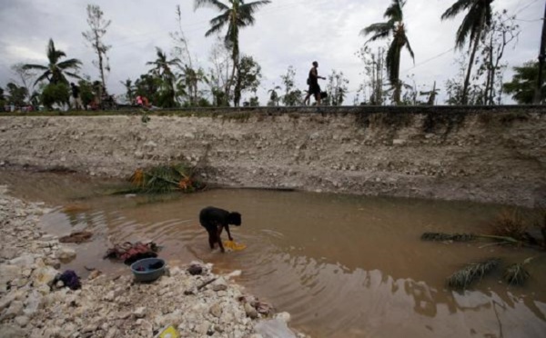 Dans Haïti, dévastée par l'ouragan Matthew, les habitants tentent de faire face