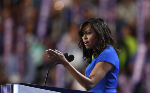 Michelle Obama : Donald Trump a un "comportement de prédateur sexuel"