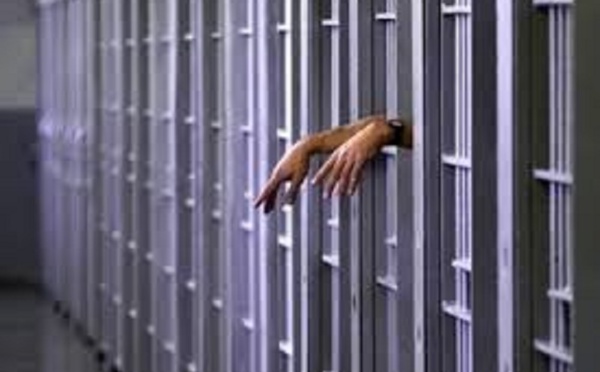 Brésil: 18 morts en prison dans une guerre du crime organisé