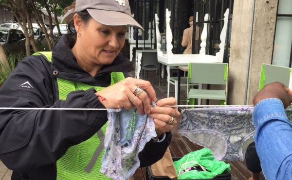 Des culottes sales pour lutter contre le viol