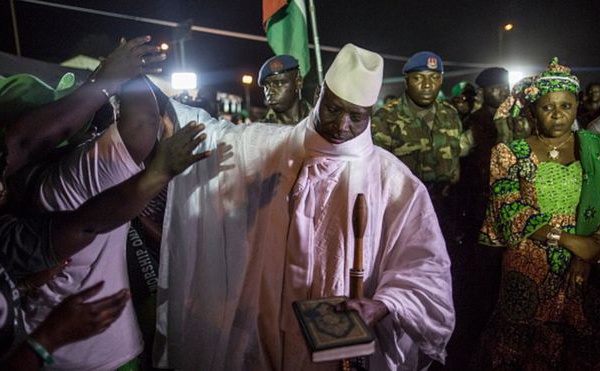 Jammeh suspend sa campagne en hommage à Castro