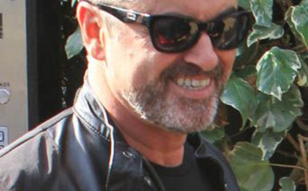 ​George Michael voulait un enfant, ses sœurs  héritent de ses millions !