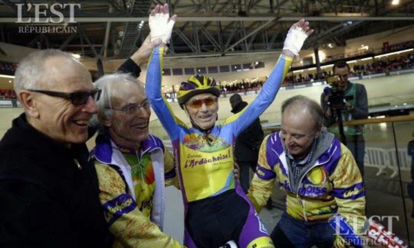 Cyclisme: à 105 ANS, Robert Marchand tente un nouveau record de vitesse à vélo