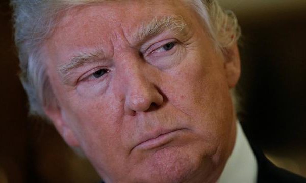 ​Donald Trump face à la presse sur fond de scandale russe