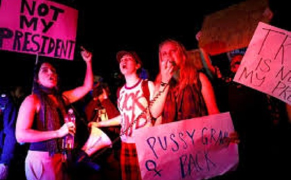 Plus d'un demi-million de manifestants à la "Marche des femmes" de Los Angeles (police)