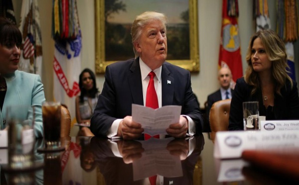 Le décret Trump anti-immigration soulève une vague d'indignation internationale