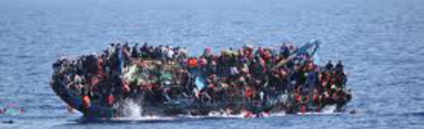 ​Libye: les corps de 74 migrants découverts sur une plage non loin de Tripoli (Croissant-Rouge libyen)