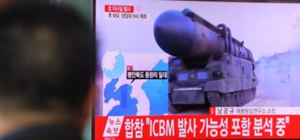 La Corée du Nord tire quatre missiles balistiques en direction de la mer du Japon