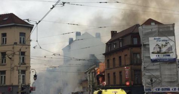 Une explosion à Saint-Gilles fait au moins deux blessés (vidéo)
