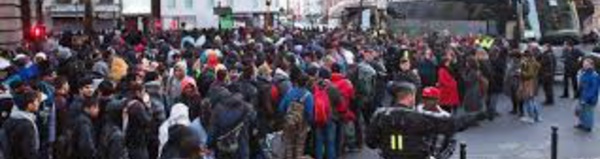 ​France: plus de 1600 migrants évacués de campements à Paris