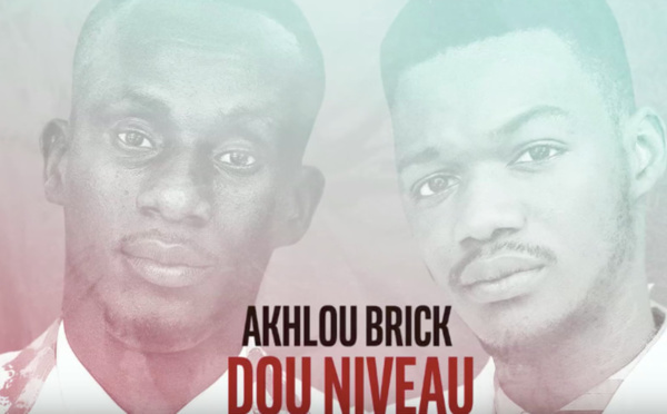 Akhlou Brick revient avec un nouveau single "Dou Niveau" 