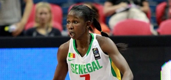 Fatou Dieng, meneuse des Lionnes : « C'est à nous de relever le défi et essayer de ramener la coupe ici »