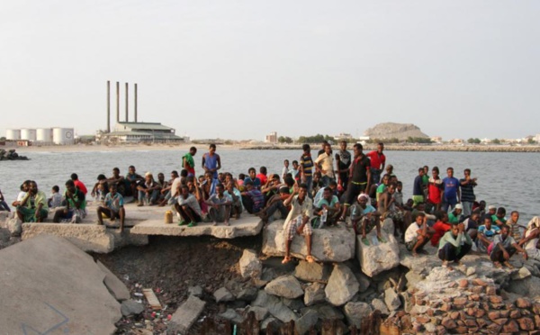 Corne de l'Afrique: des migrants de nouveau jetés en mer par leurs passeurs