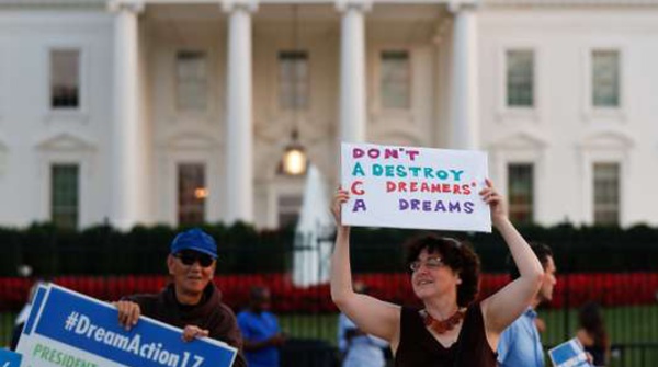 Trump met fin au programme de protection des jeunes migrants clandestins mis en place par Obama en 2012