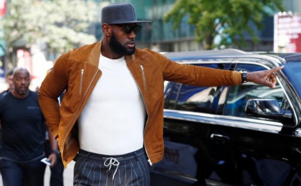 Invitation déclinée des Warriors à la Maison Blanche : Lebron James insulte publiquement Donald Trump