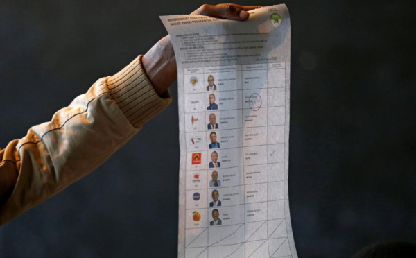 Forte abstention pour la présidentielle au Kenya, Uhuru Kenyatta donné vainqueur