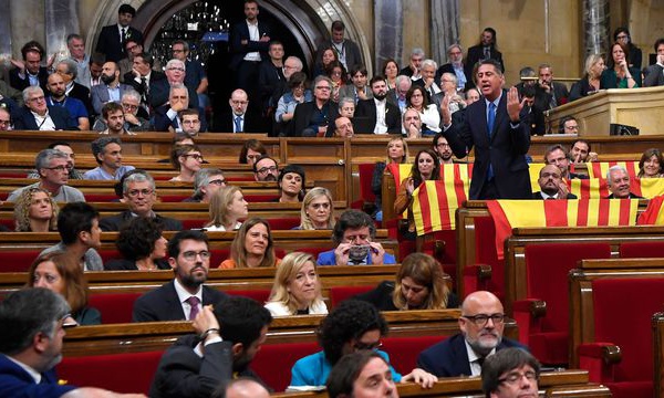 Urgent - Espagne: le Parlement catalan déclare l'indépendance de la Catalogne