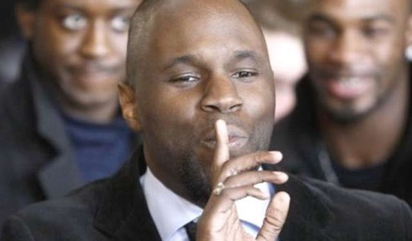 ​Vidéo: la réponse salée de Kémi Séba à Macron 