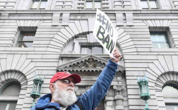 ​La Cour suprême remet en vigueur le décret anti-immigration de Donald Trump
