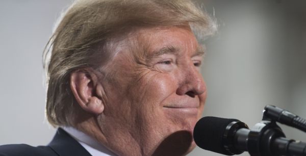 Coup de Théâtre à Washington : La Cour suprême valide le décret anti-immigration de Trump