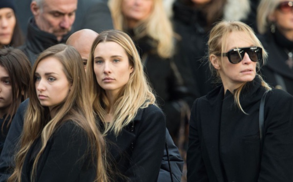 Ilona et Emma Smet célèbrent leur premier Noël sans Johnny Hally­day