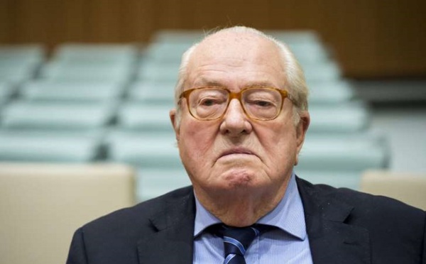 Pour Jean-Marie Le Pen, changer le nom du FN constituerait une «véritable trahison»