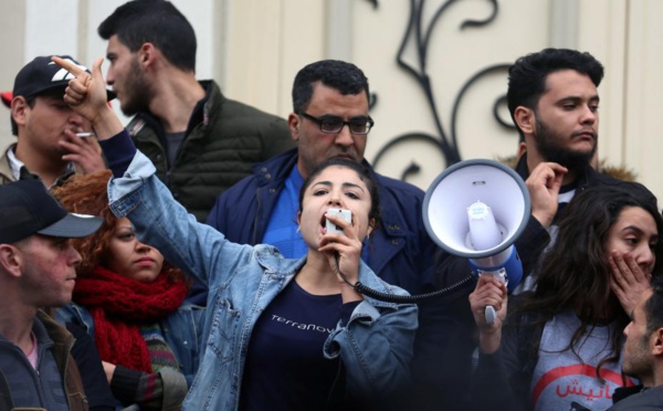 ​Manifestations en Tunisie: qui est derrière la campagne «Fech Nestannew»?