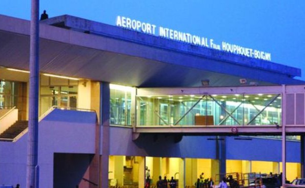​Nouvelle taxe sur les billets des vols internationaux à l’aéroport d’Abidjan