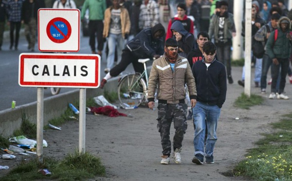 France : Trois migrants blessés par balle lors d'une bagarre à Calais