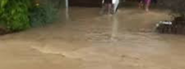 (Vidéo) Nouvelle-Zélande: Le pays violemment touché par une tempête tropicale