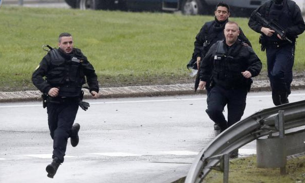 Suivez en DIRECT le développement de la prise d'otages dans un supermarché de France